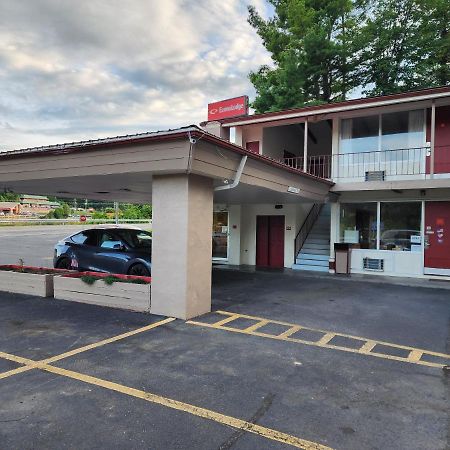 Econo Lodge Wytheville I-77 & I-81 Екстериор снимка