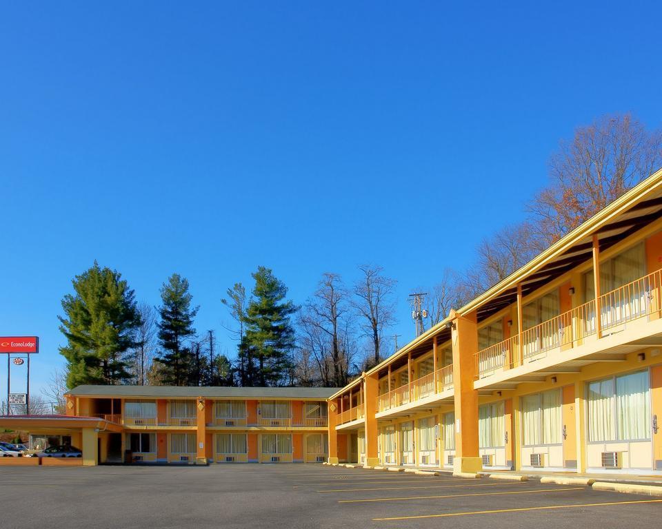 Econo Lodge Wytheville I-77 & I-81 Екстериор снимка